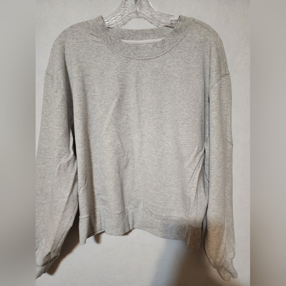 ABERCROMBIE & FITCH SOFT A & F COLLECTION CREW NECK SWEATSHIRT